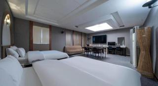 Hotel No.1 - 4