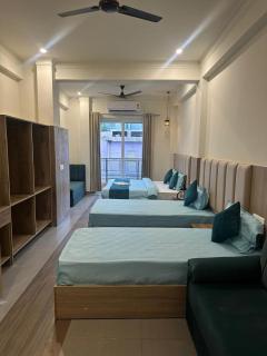 Yes Hotel By The Ganges - Rishikesh - 9
