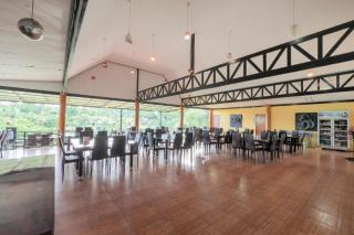 OYO 75308 Pea Najan Home Resort - 6