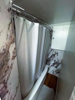 Shiraz Suite - Calgary - 1
