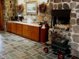 Birchwood Inn - Harbor Springs - 4