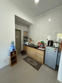 AYAAN Muslimah home at Golden Hill near Night Market - 8