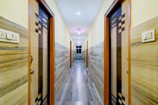 Super Collection O Khajaguda Hills Formerly Sri Balaji Luxary Rooms - Gachibowli - 5