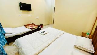 Hotel Rewanchal - Godarpura - 5