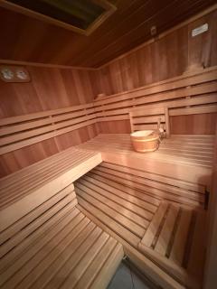 Stillvoll mit Sauna und Whirlpool - Daaden - 2