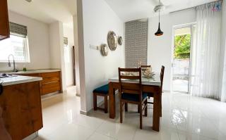 Hummingbird Lake Villa- Kandy - Kandy - 1