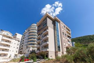 Partial sea view heaven - Budva - 3