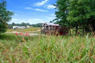 Breathtaking Cabin Nestled Amidst Trees and Barbecue Provided in Broken Bow, Oklahoma - Broken Bow - 1
