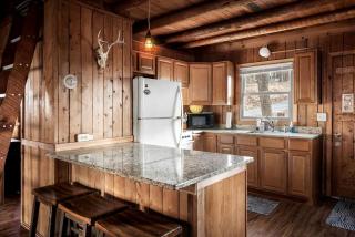 Spectacular Lofted Cabin with Screened Porch, BBQ, and Fire Pit in West Virginia - 6