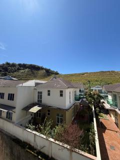 AYAAN Tulip Golden Hills Home Near Night Market Free Parking - 7
