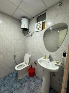 Aatha Luxury Suites With Pool - Noida - 6