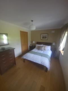 Gullistan Room, Kilpipe House - Athenry - 9