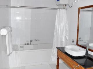 Naaval Hotel - 3