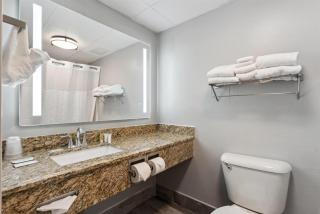 AmericInn by Wyndham Wisconsin Dells - Wisconsin Dells - 2