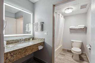 AmericInn by Wyndham Wisconsin Dells - Wisconsin Dells - 3