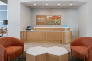 Hampton Inn by Hilton North Hollywood - North Hollywood - 8