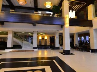 Baodao Exhibition Center Hotel - Wuyishan - 1