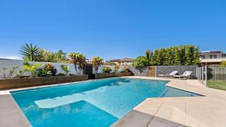 Sea Spray- Private Pool, Beach, Table Tennis - The Entrance - 5