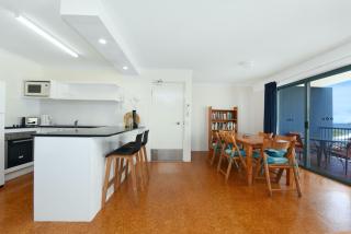Lindomare Unit 17, 11 Orvieto Tce, Kings Beach - Caloundra - 9