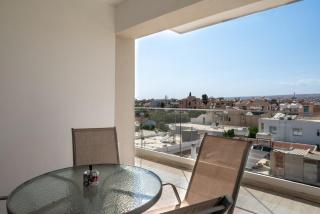 AURA Apt Modern 1BR in Central Limassol and Free Parking - 2