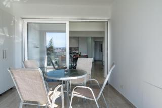 Modern 1BR Apt in Limassol Center, AC, Balcony, Parking - Limassol - 1