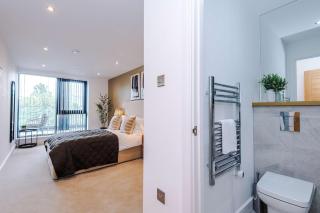 Chic City Centre 2 Bed NEW with Terrace & Parking - Leeds - 5