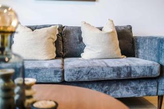 Chic City Centre 2 Bed NEW with Terrace & Parking - 4