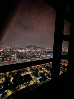 Scenic High-Floor Condo Near MRT, Mall & Pool - Kuala Lumpur - 7