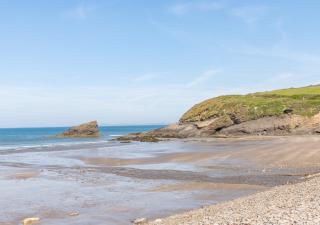 32 St Brides Bay View Apts - Broad Haven - 2