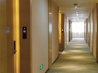 Lavande Hotel Deyang Guanghan - 3