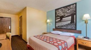Super 8 By Wyndham Lexington Park/California Area - Kalifornien - 1