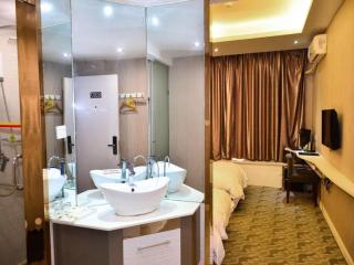 Super 8 Hotel Yiwu Binwang - Yiwu - 9