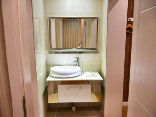 Super 8 Hotel Yiwu Binwang - Yiwu - 1
