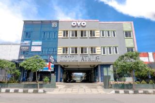 OYO 2966 Hotel Atriaz - Tulungagung - 2