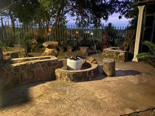 Augustine Avenue Guest House - - 1