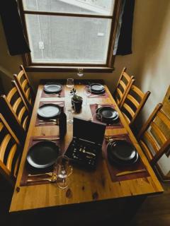 Merlot House - Calgary - 5