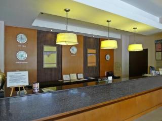 Baguio Burnham Suites Hotel - 4