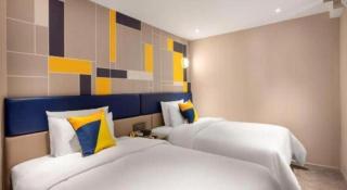 7 Days Inn Nanchang Bayi Square Zhongshan Road Wanshou Palace - Nanchang - 1