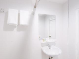 Hotel Zing Phnom Penh - 1