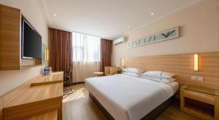 City Comfort Inn Zhanjiang Shimao Building Chikan Old Street - Zhanjiang - 1