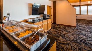 Best Western Lake Lucille Inn - 3