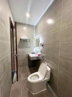 Rova Hotel & Apartment - Amalfi Sunset Town - Phu Quoc - 2