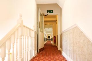 The Village Hotel Near Leeds - Leeds - 6