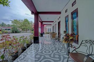 OYO 92464 Efniati Homestay Syariah - Payakumbuh - 8