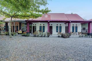 OYO 92464 Efniati Homestay Syariah - Payakumbuh - 6