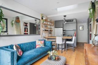 Urban Jungle Loft - A Leafy Alfresco Oasis - 3