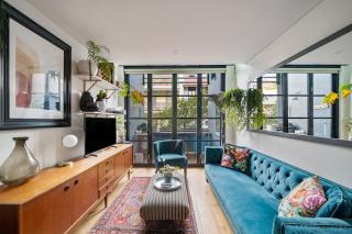 Urban Jungle Loft - A Leafy Alfresco Oasis - 2