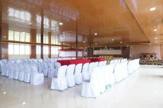 OYO 93205 Kusuma Hotel And Convention Hall - Nganjuk - 3
