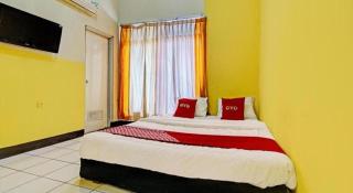 OYO 93229 P3 Guest House - Bandung - 3