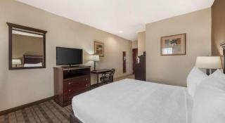 Best Western La Grange Inn & Suites - LaGrange - 1